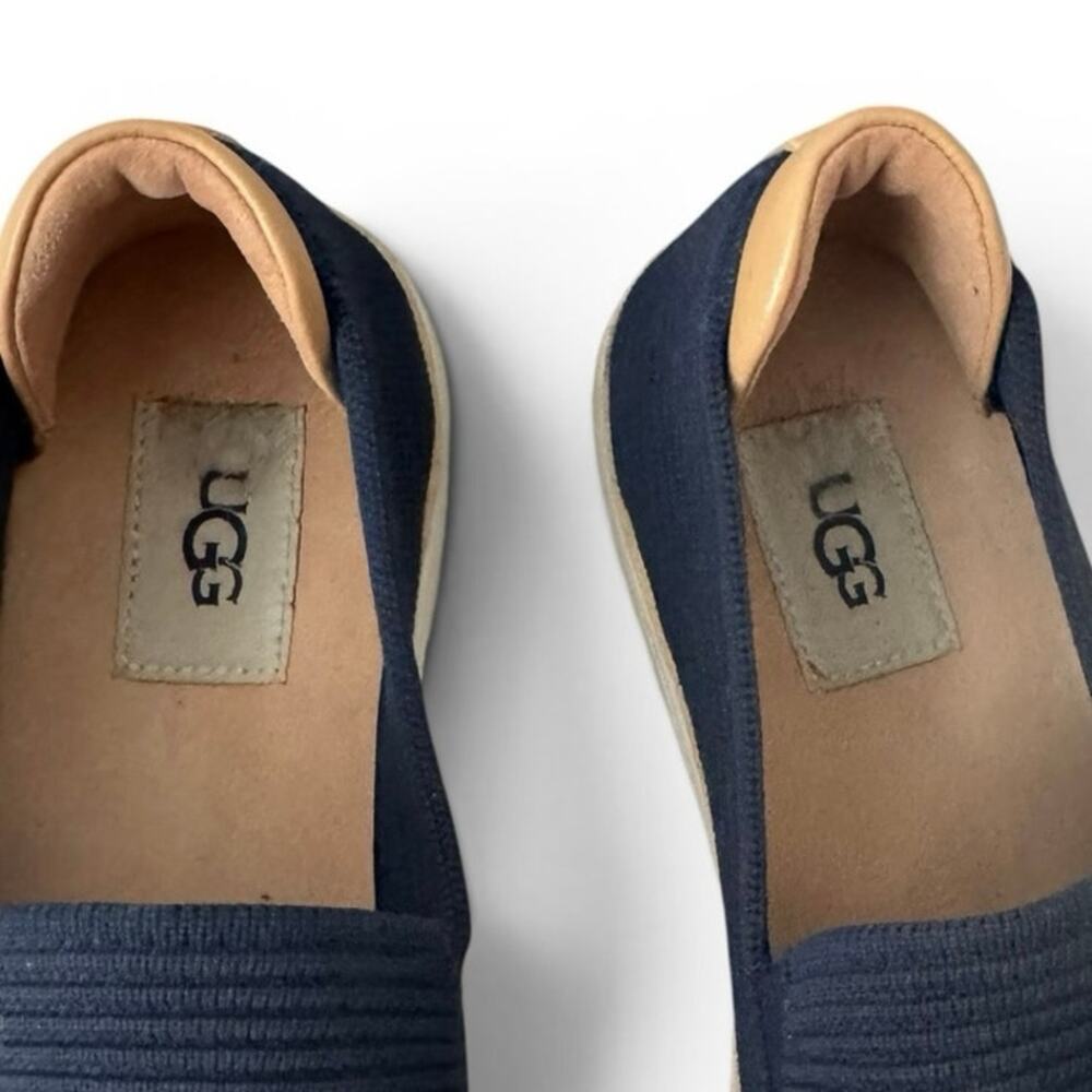 UGG Women’s Sammy Slip-On Navy Rib-Knit Sneakers Shoes Size 9.5 M - Picture 3 of 10